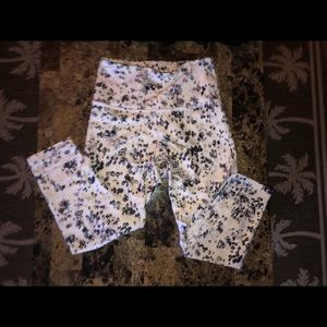 Black and white leggings